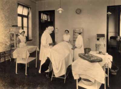 Early operating scene